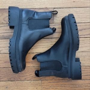 H&M Chelsea Boots black size 8